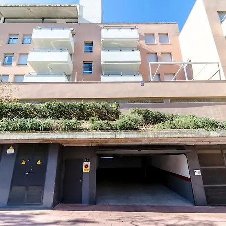 Sa Boadella Con Piscina Y Garaje Close To The